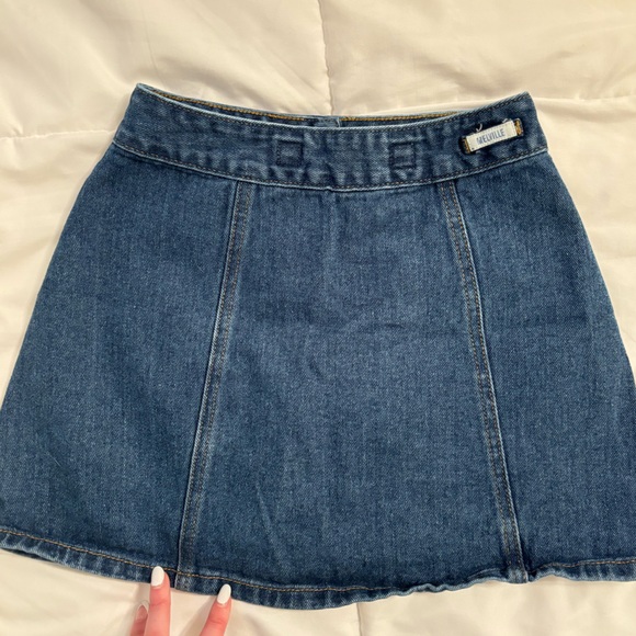 Brandy Melville Denim Button-Up Skirt - Picture 2 of 3